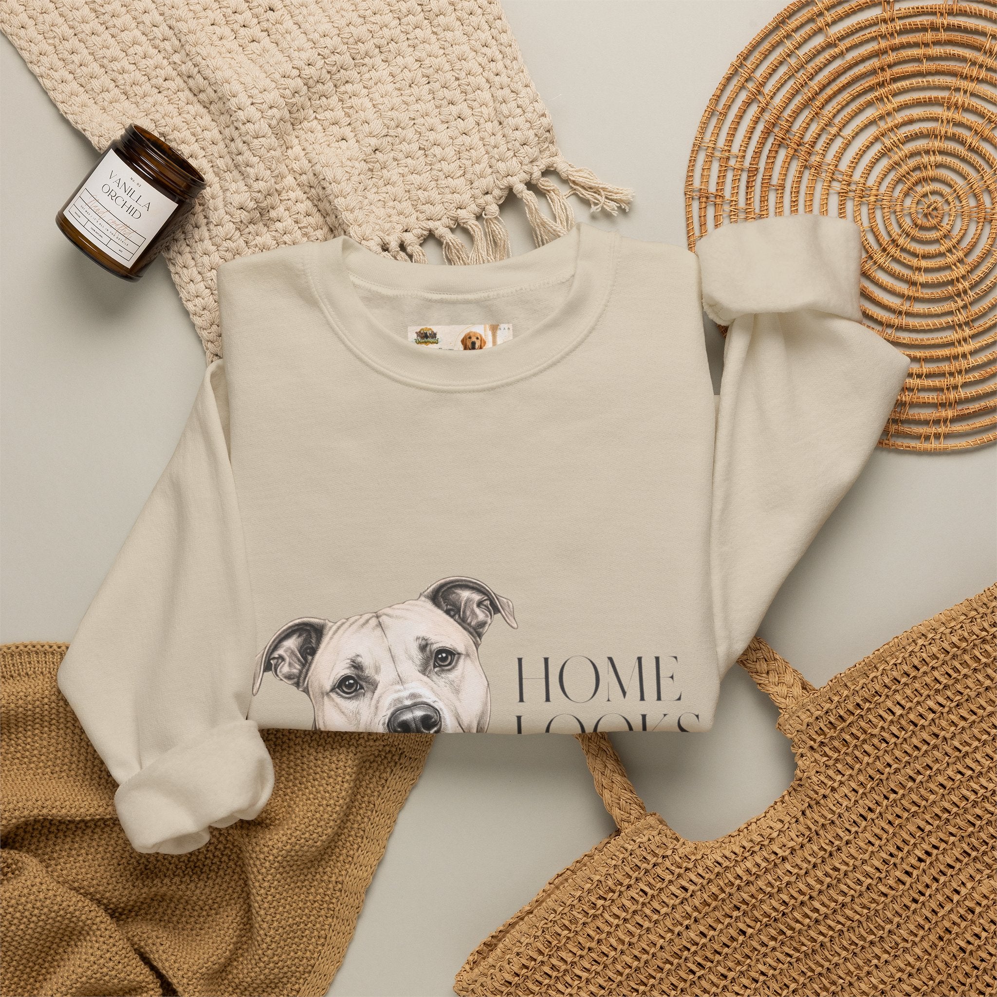 HOME LOOKS GOOD | Gildan 18000 Heavy Blend™ Crewneck Sweatshirt