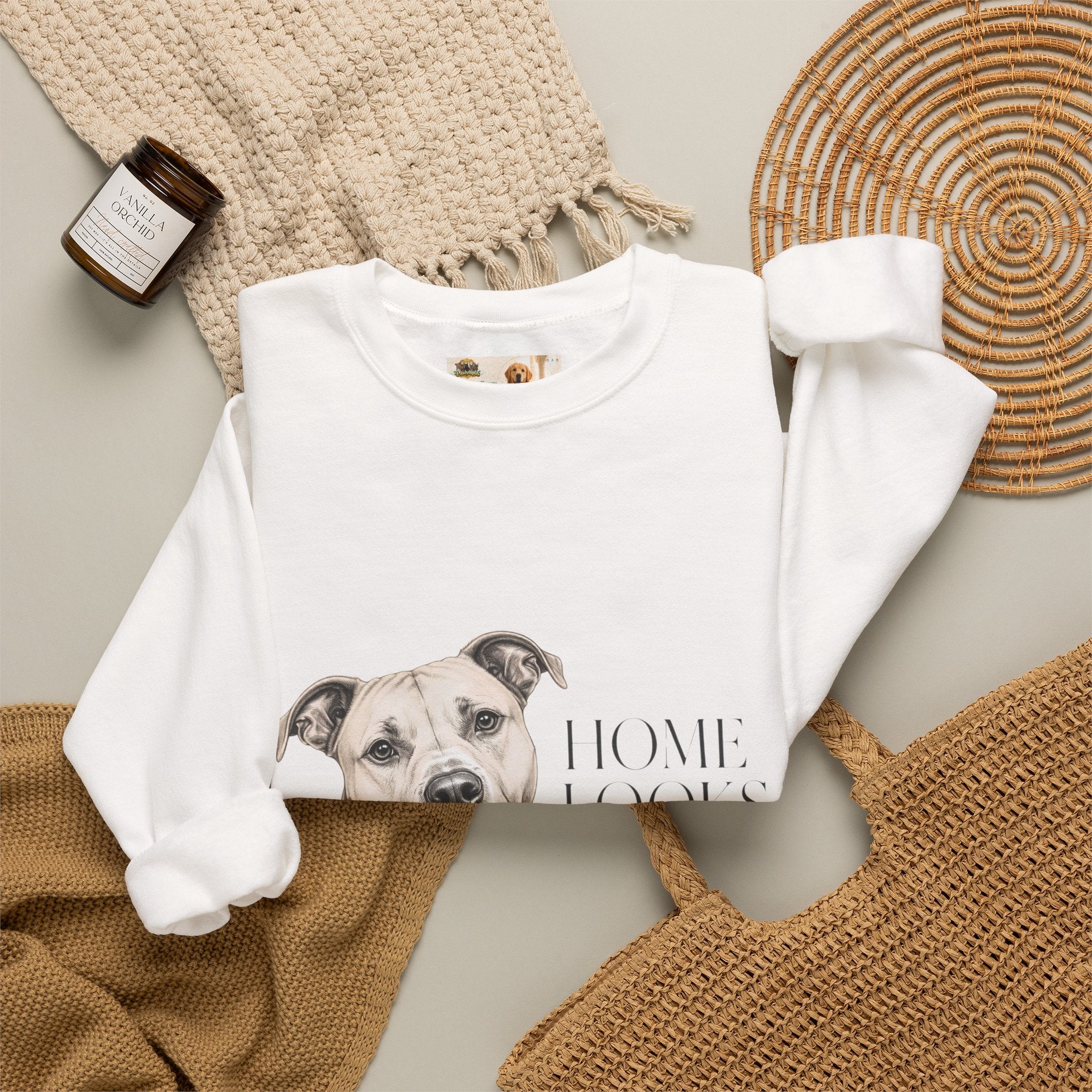 HOME LOOKS GOOD | Gildan 18000 Heavy Blend™ Crewneck Sweatshirt